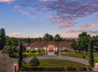5555 Vista Del Rio Ct, Bakersfield, CA 93308