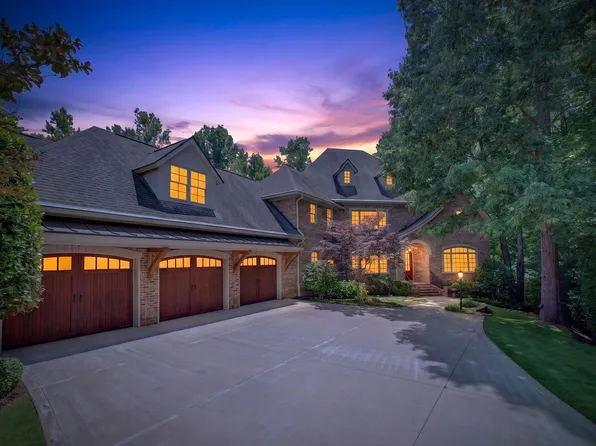 105 Treetops Ct, Greer, SC 29650