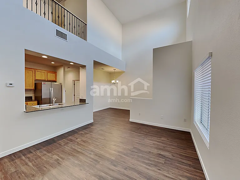 10460 Tuscany Rose Ct — Photo 5