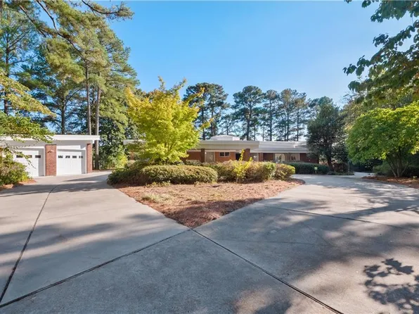 2509 Early Ct, Virginia Beach, VA 23454