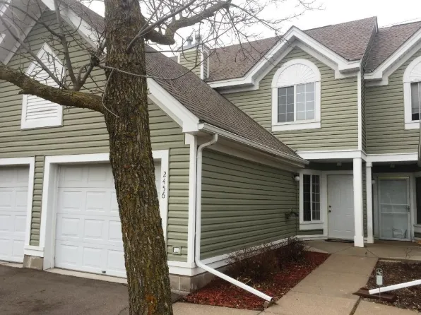 2456 Cochrane Cir, Woodbury, MN 55125
