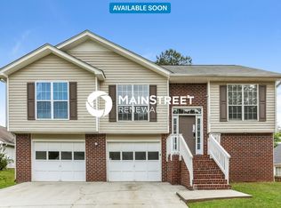1275 Avery Dr, Jonesboro, GA 30238