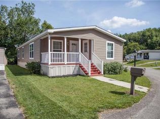 36 Circle Dr, Finleyville, PA 15332