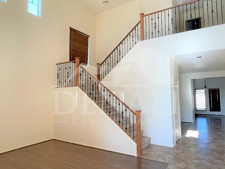 144 S 108th Dr — Photo 9