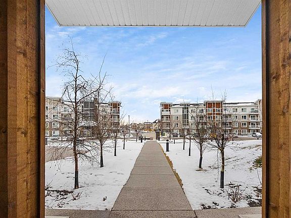 3rd image of 302 SW Skyview Ranch Dr NE #2408