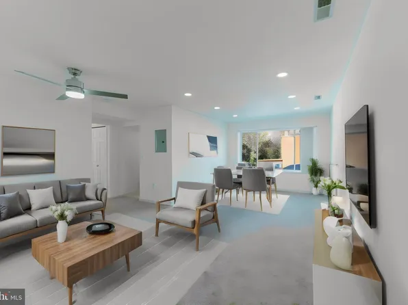 3865 Halley Ter SE APT 203, Washington, DC 20032