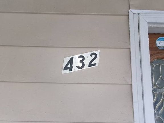 4th image of 432 S 1st Ave