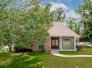 17314 E Autumn Dr, Prairieville, LA 70769