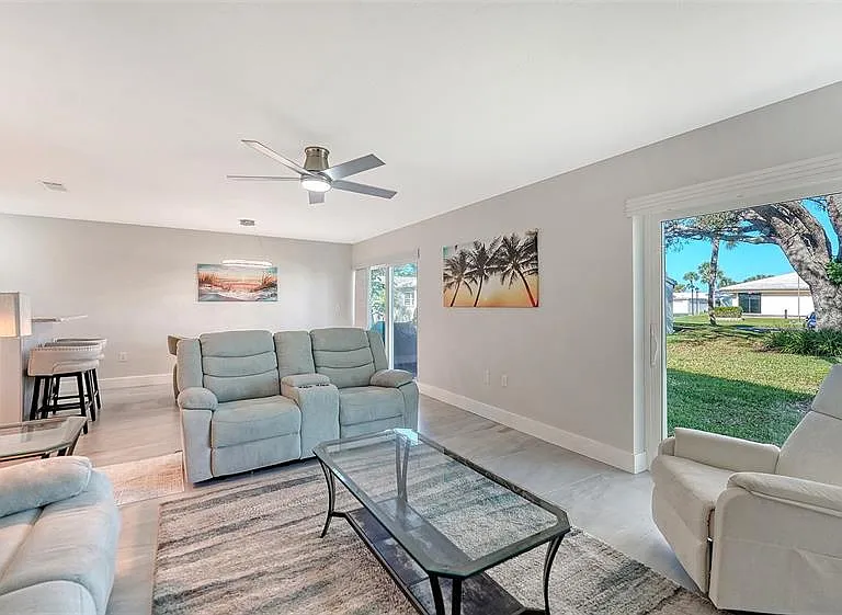 131 Whispering Sands Cir #V-33 — Photo 12