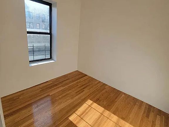 5th image of 124 Sherman Ave #19A