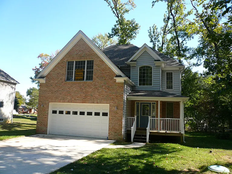 3511 Oak Dr — Photo 1