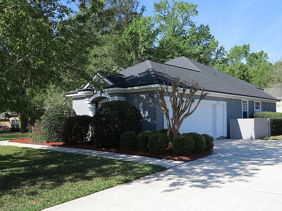 5th image of 642 Thornwood Ln