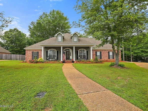 110 Overlook Dr, Brandon, MS 39042