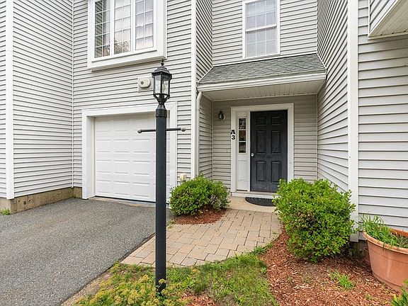 2nd image of 100 Nutting Rd Unit A3