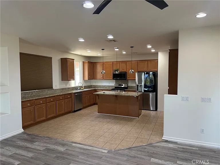 29204 Gateway Dr — Photo 10