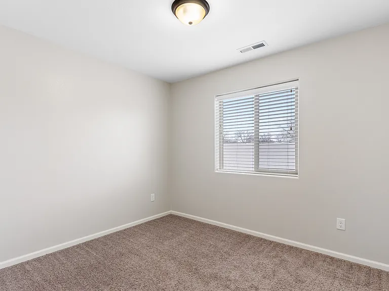 1260 E Minnesota St #106 — Photo 15