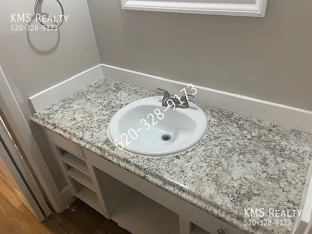 221 Southbrook Dr — Photo 22
