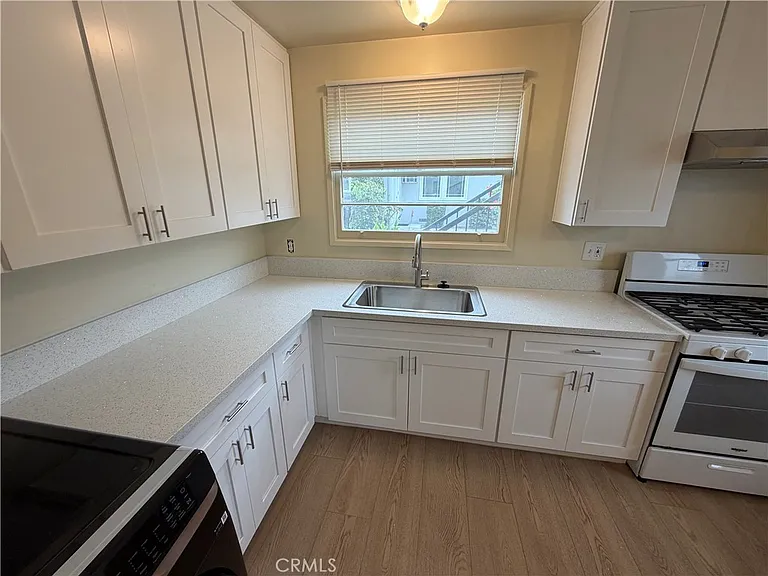 5656 Noel Dr — Photo 11