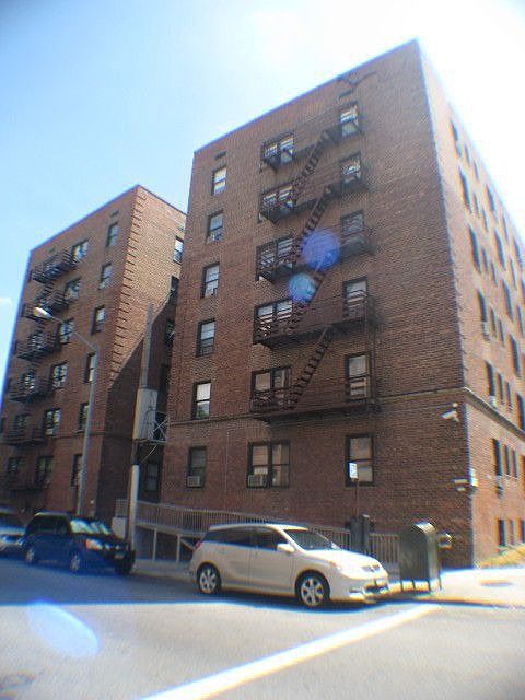 1st image of 3989 50th St APT 4G