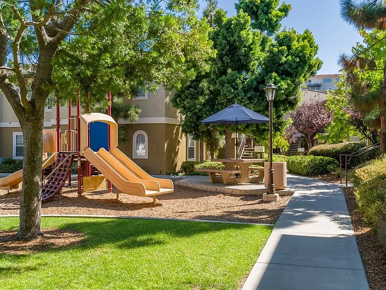 The Landing at Ocean View Hills — Photo 24