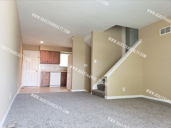 2nd image of 120 S Julia St