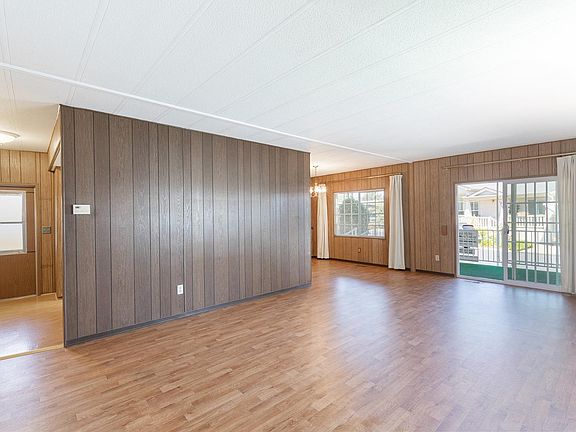 4th image of 6468 Washington Street #126