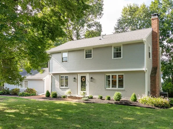 15 Wood Way, Cohasset, MA 02025