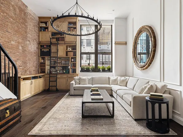 61 Irving Pl APT 1A, New York, NY 10003