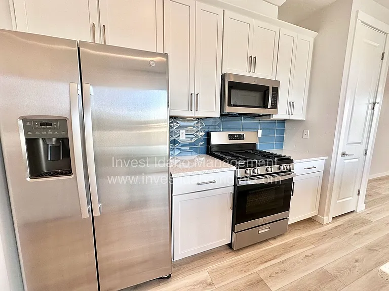 385 N Stone Canyon Ln — Photo 9