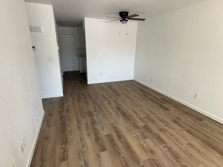 3420 S Woodland St #3420 — Photo 3