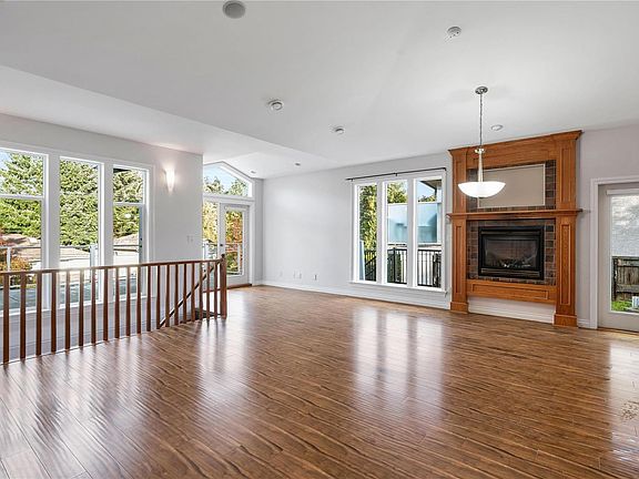 5th image of 2426 Selwyn Rd