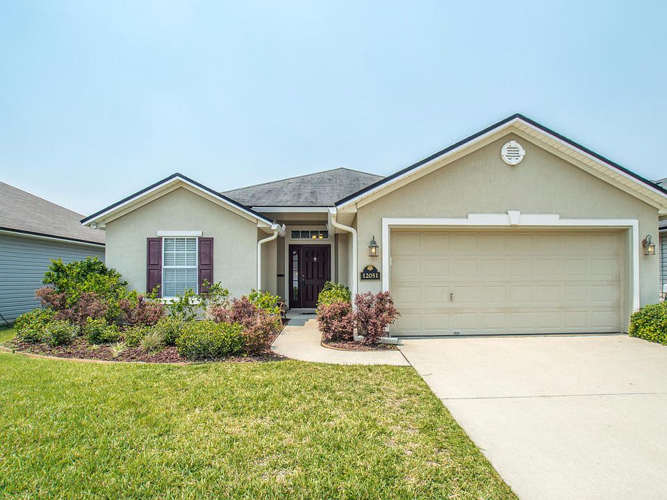 1st image of 12051 Hayden Lakes Cir
