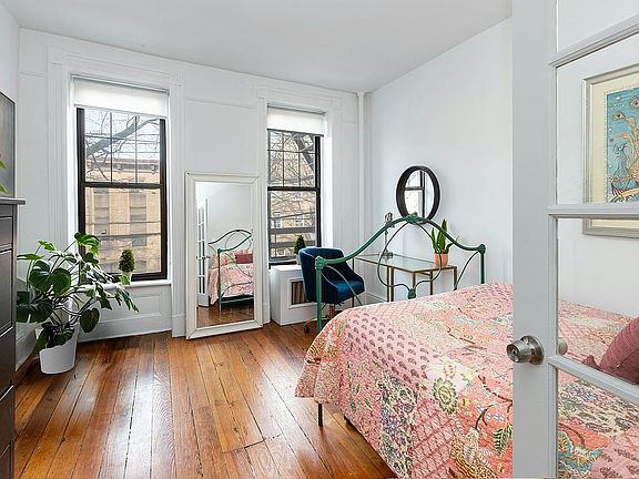 5th image of 537 Clinton St APT 2B