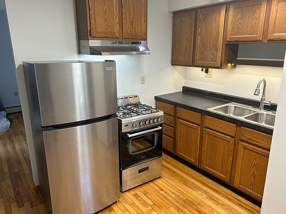 2nd image of 1700 Como Ave SE #2
