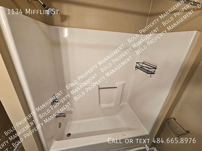 1134 Mifflin St — Photo 9