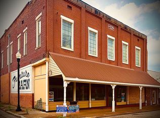 205 W Washington Ave, Union City, TN 38261