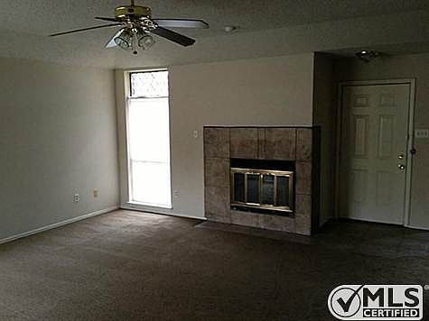 2nd image of 1805 Medina Dr