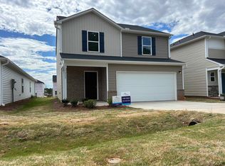 225 Parwin Rd, Spartanburg, SC 29303