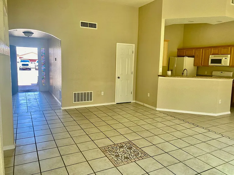 5548 Patagonia Dr — Photo 5