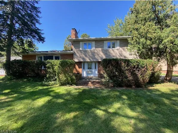 7136 Big Creek Pkwy, Middleburg Heights, OH 44130