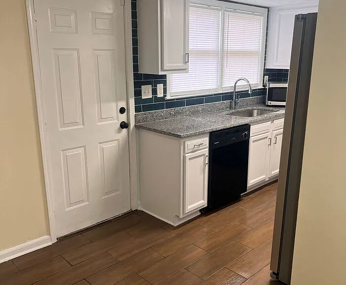 2136 Golfview Dr SE — Photo 4