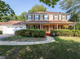 6240 Covered Bridge Rd, Burke, VA 22015