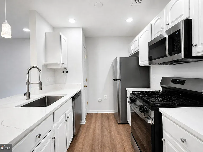 43577 Patching Pond Sq — Photo 4
