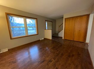 6914 Old Sauk Rd, Madison, WI 53717