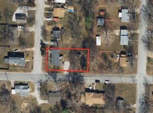 525 S West St, Nevada, MO 64772