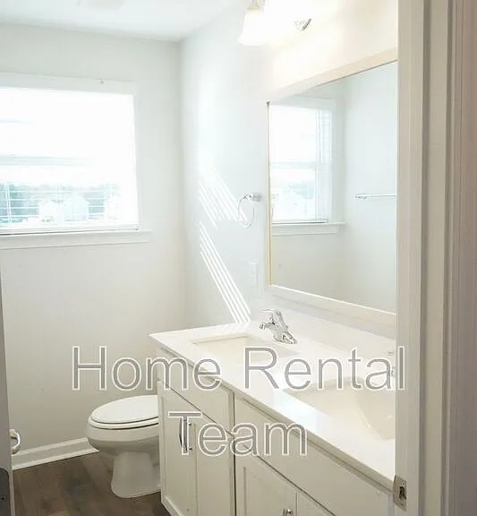 142 Brookline Dr — Photo 32