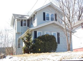 938 Pleasant View Dr, Des Moines, IA 50315