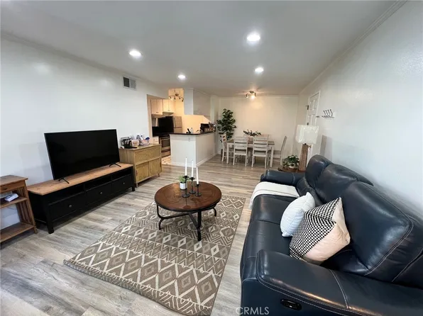 5700 Etiwanda Ave Unit 166, Tarzana, CA 91356