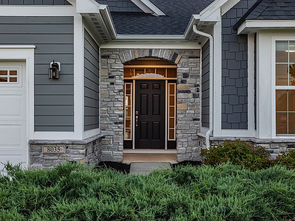 4th image of 8035 Shaldon Ct