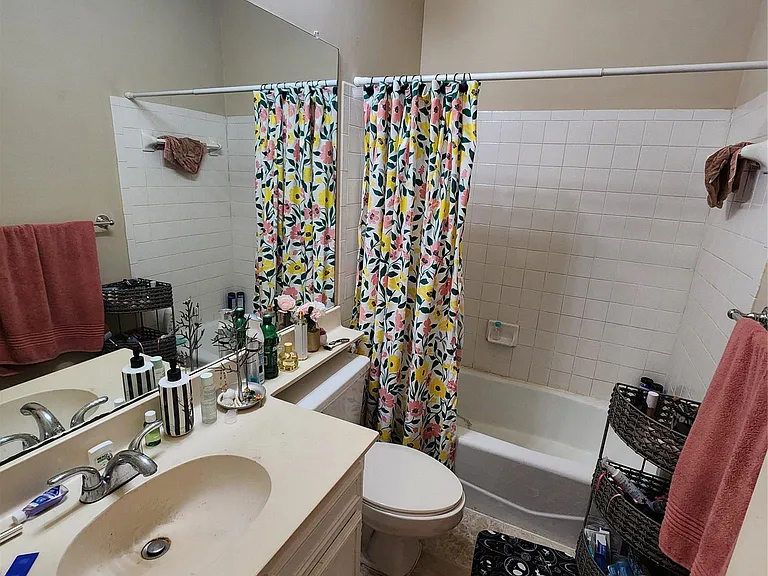 2414 Longview St #306 — Photo 8